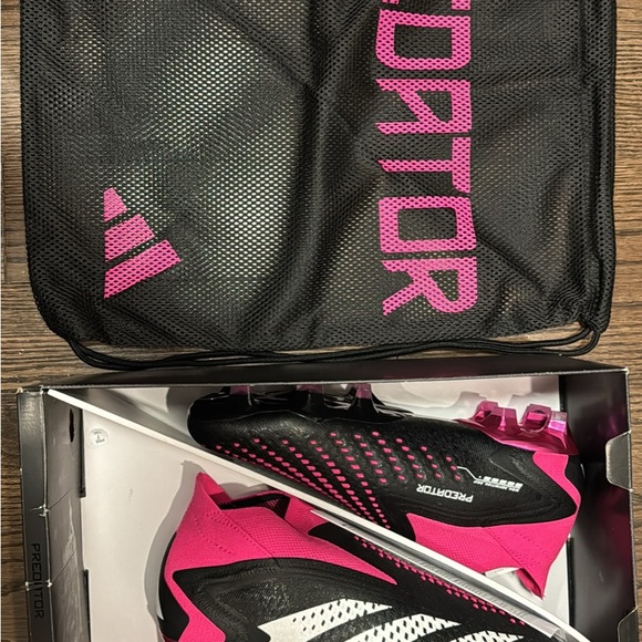 Predator Accuracy+ Firm Ground Soccer Cleats - Picture 2 of 2